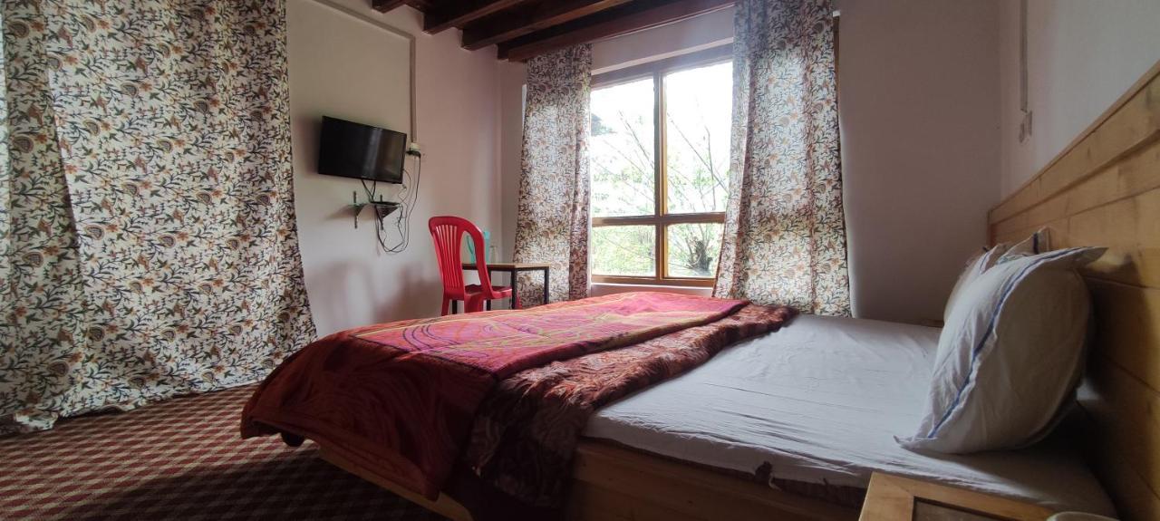 Jahangir Cottage Pahalgām Extérieur photo