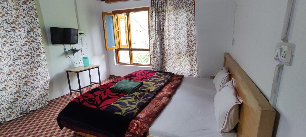 Jahangir Cottage Pahalgām Extérieur photo
