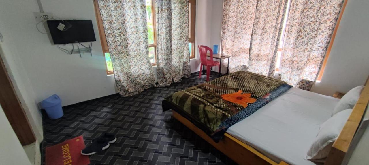 Jahangir Cottage Pahalgām Extérieur photo